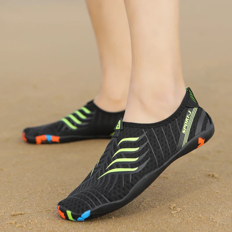 Mens Water Shoes Unisex Beach Sneaker Man Quick-Dry Aqua Socks Pool Shoes Wading Aerobics Barefoot Shoes